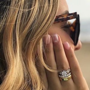 Alexander McQueen Cat Eye sunglasses